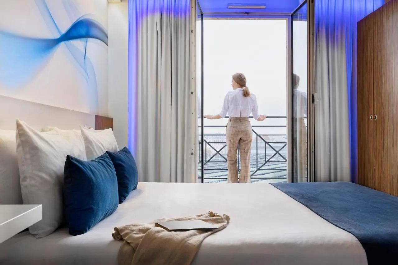 Mercure Gare Du Nord 4*