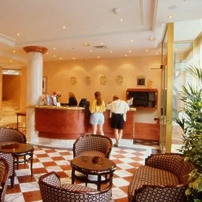Mercure Gare Du Nord 4* Paryż