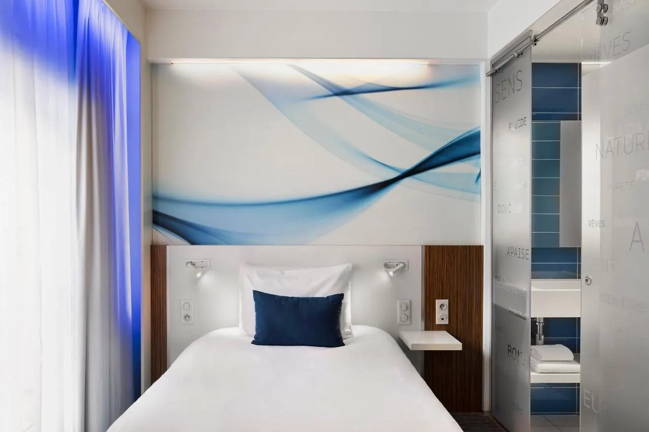 Otel Mercure Gare Du Nord 4*