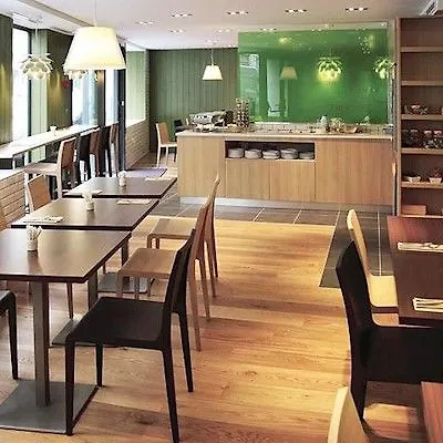 Otel Mercure Gare Du Nord 4*